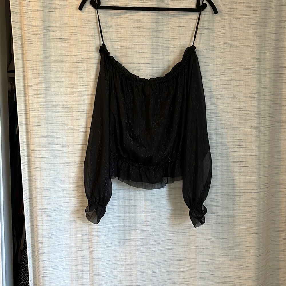 Black off the shoulder cropped shirt